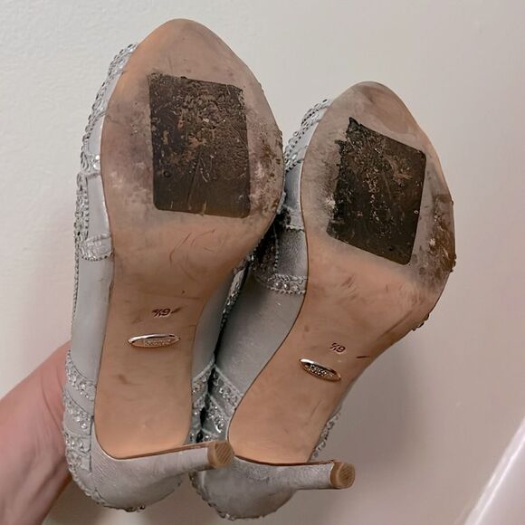 Badgley Mischka Karma Ii Shimmer-suede Pump Platforms Silver Peep-Toe Heels 6.5 - Picture 9 of 10